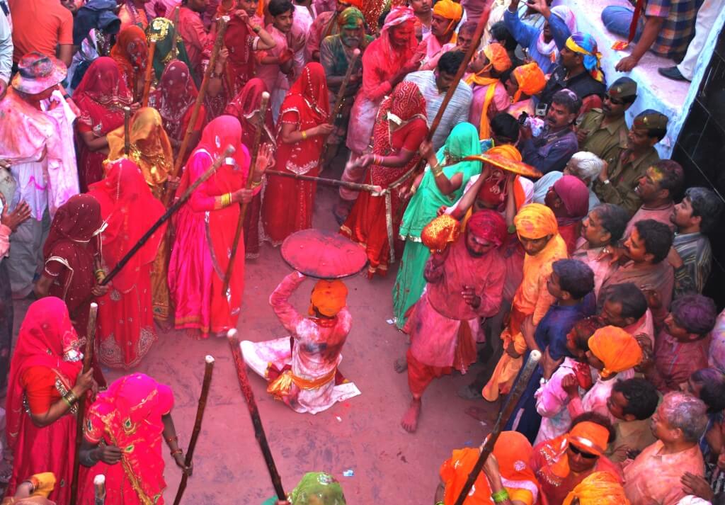 Lathmar Holi Barsana - holi celebrations