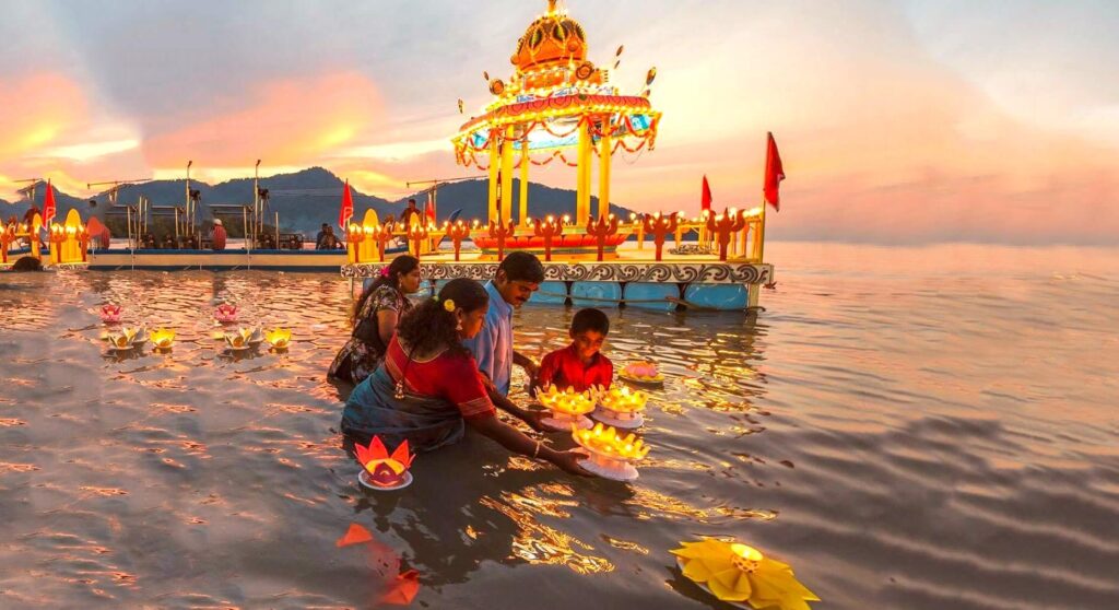 Float festival madurai