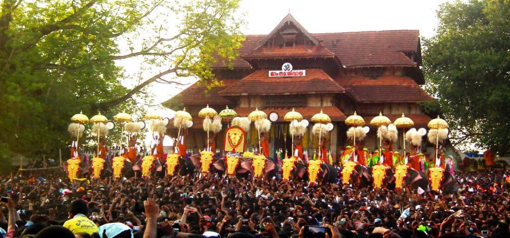 popular festivals of kerala-thrissur pooram