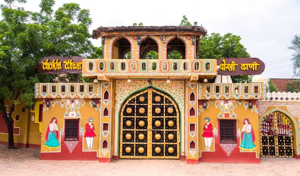 chokhi dhani main entrance