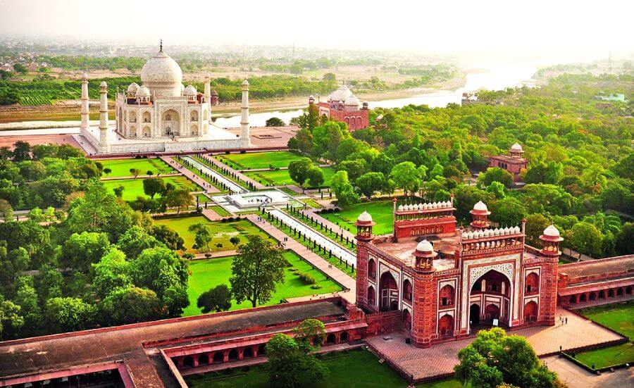 agra tourist attractions