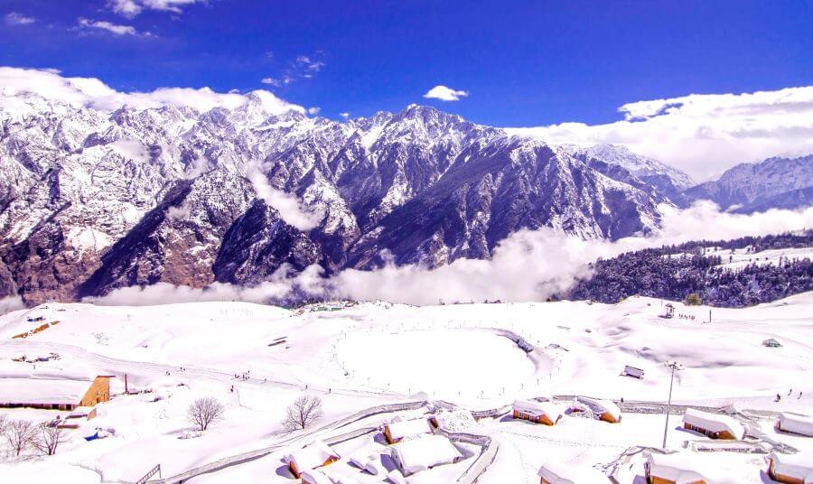 auli winter holiday destination