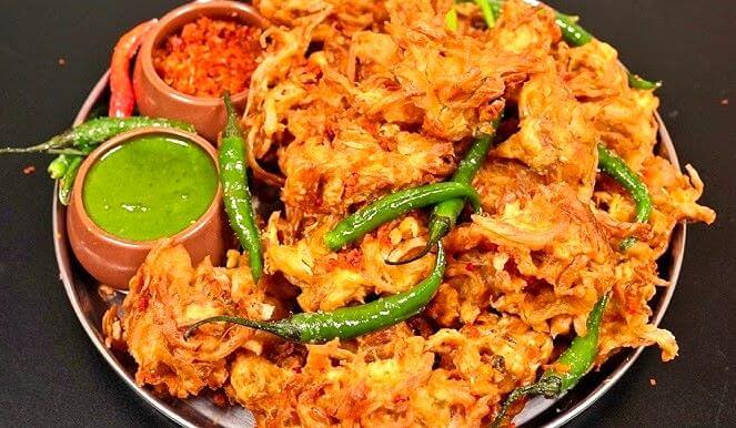 bhajiya mumbai street food