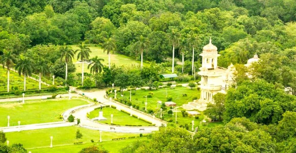 gulab bagh and zoo udaipur