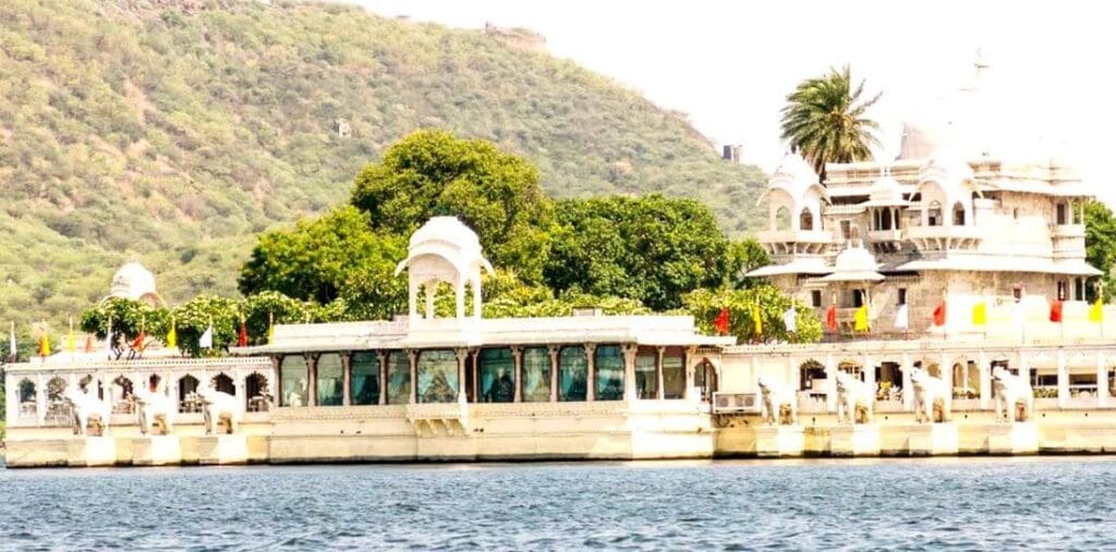 jag mandir udaipur