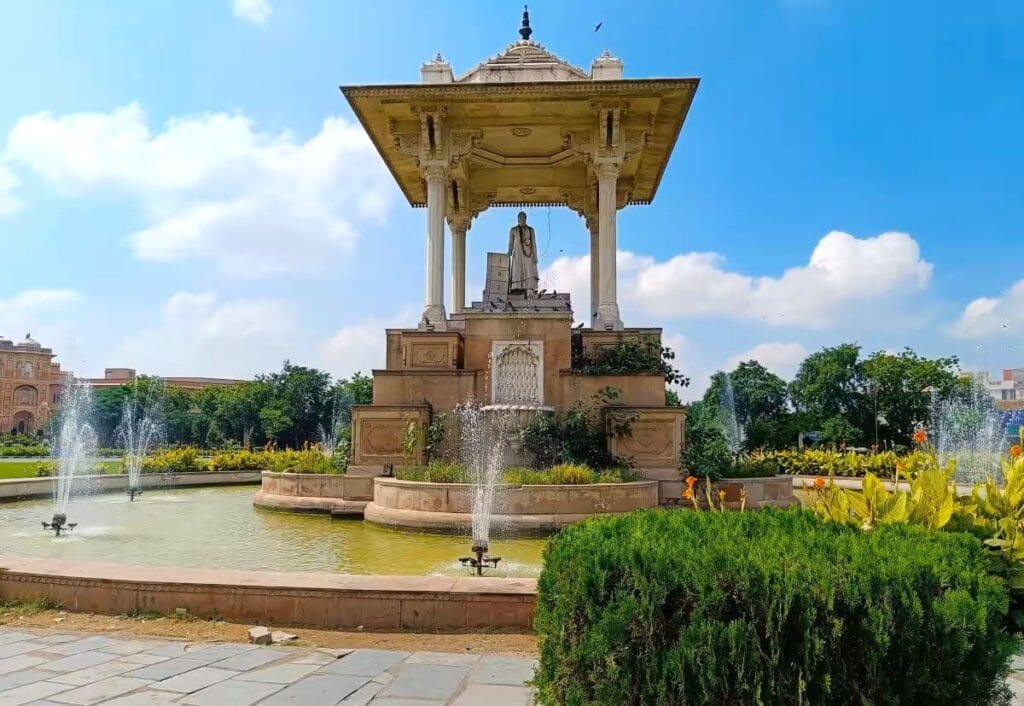 statue circle jaipur