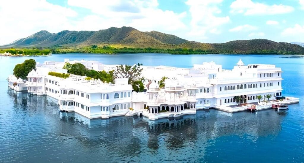 the lake palace udaipur