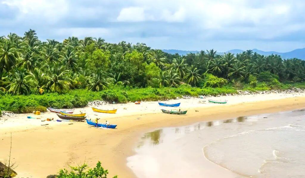 hidden beaches in karnataka