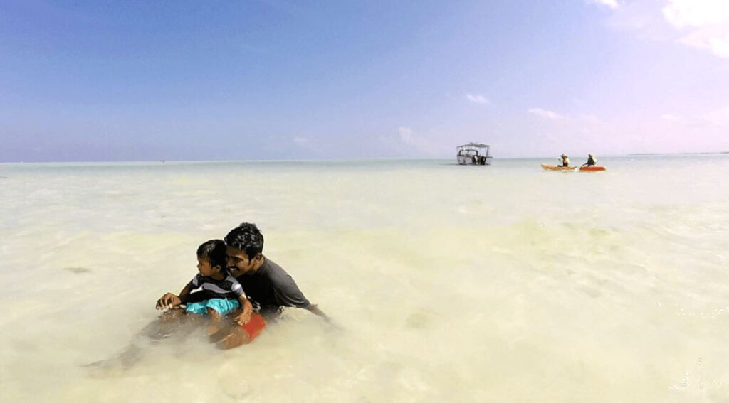Lakshadweep-Beach-with-Kids