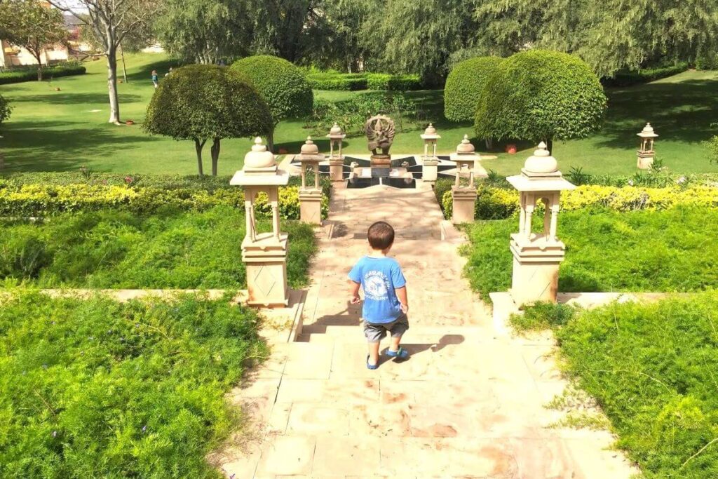 Saheliyon-ki-Bari-Udaipur-with-Kids
