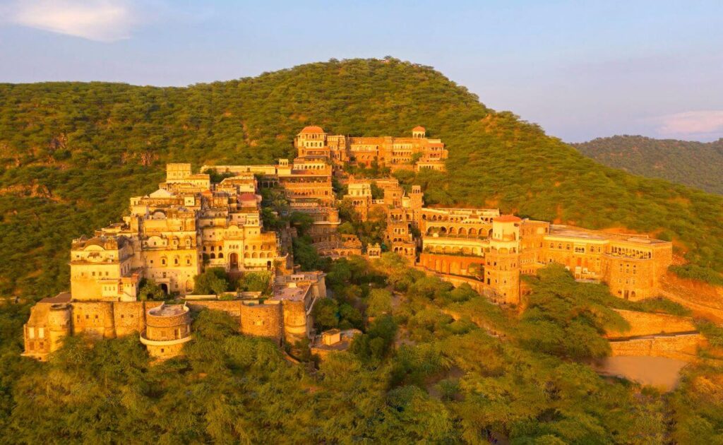 neemrana fort