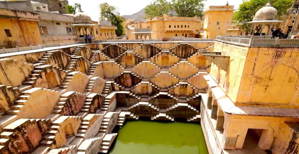 panna meena ka kund rajasthan