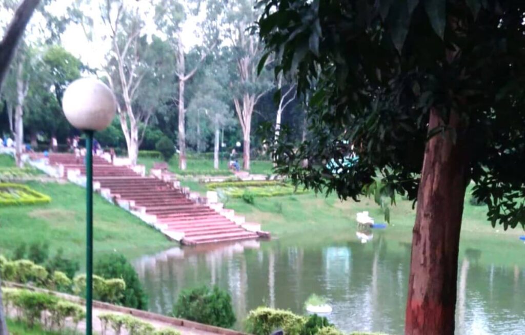 tourist places in rajgir - venuvan rajgir