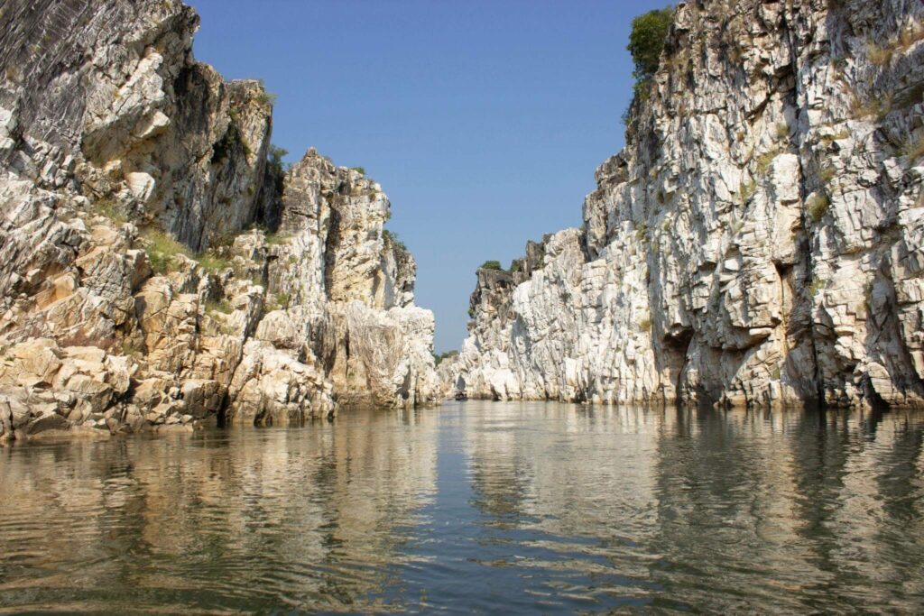 bhedaghat marble rocks – madhya pradesh