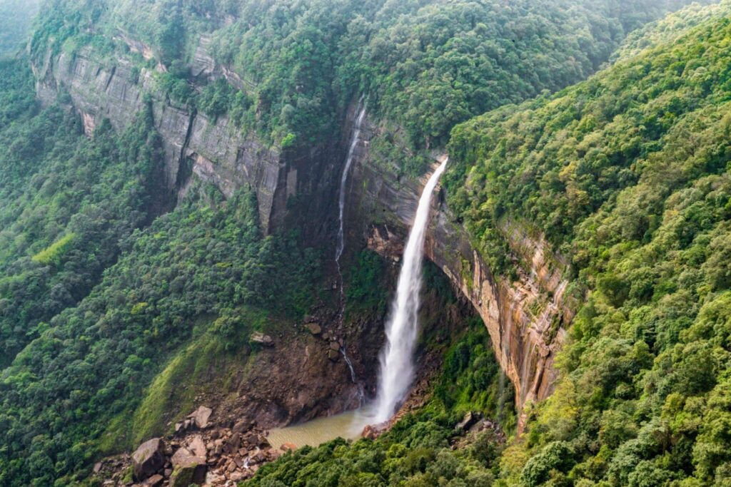 nohkalikai falls – meghalaya