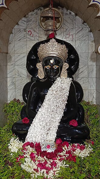 Antariksh_Parshvanath_Idol_With_Devdushya_Aangi