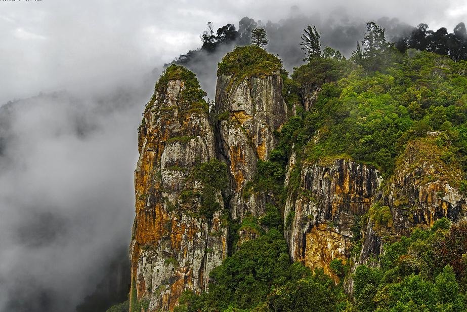 piller rocks Kodaikanal