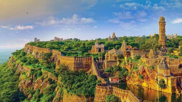 assets/images/web-images/packages/chittorgarh-fort.jpg