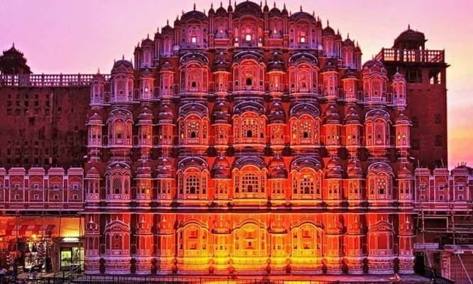 assets/images/web-images/packages/hawa-mahal.jpg